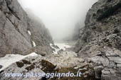 La vista da sopra la forcella