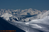Tre nel nulla